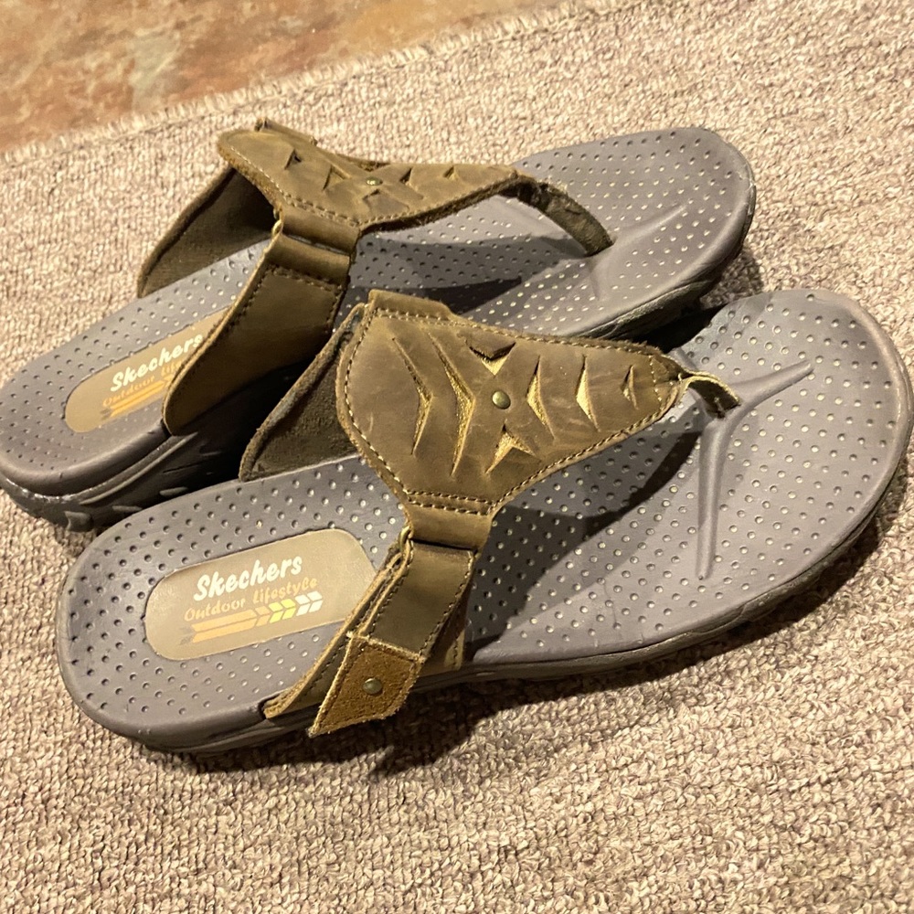 Sketchers sandals SZ 7